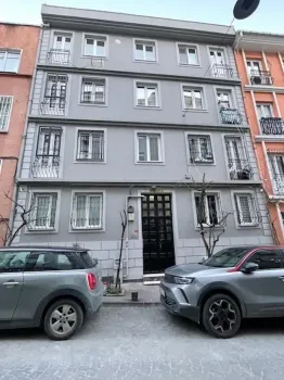 آپارتمان دو طبقه دارای مجوز Airbnb در جیهانگیر، مرکز استانبول